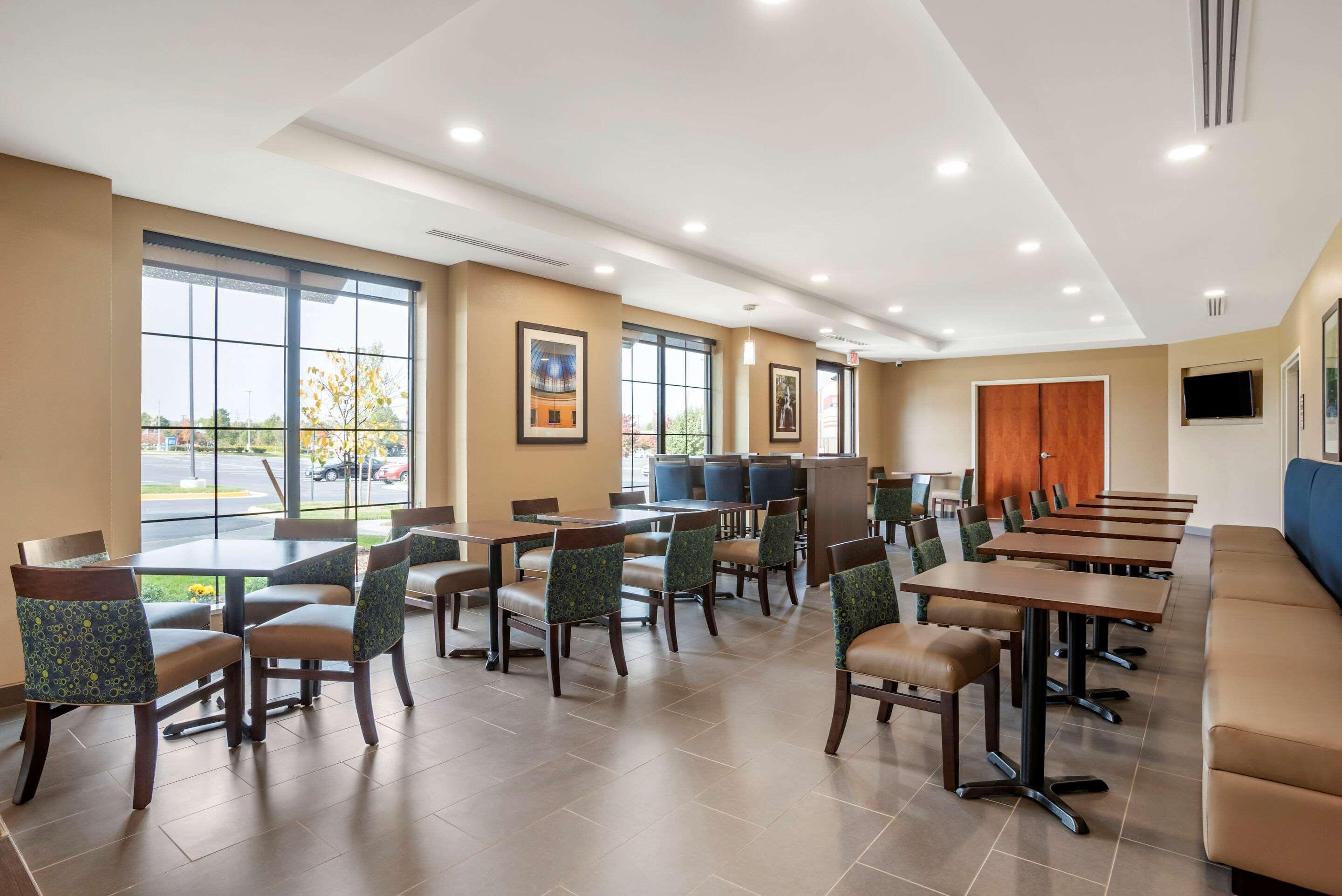 Comfort Inn & Suites Winchester Esterno foto